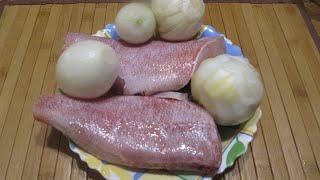 Рыба на луковой подушке. Теперь так часто готовлю, потому что очень вкусно.