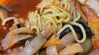 Китайская кухня |Китайское острое блюдо с морепродуктами | Лапша |Морепродукты |острая |еда |