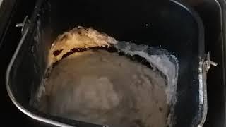 Выпечка хлеба в домашних условиях в хлебопечке.