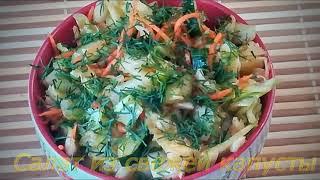 Салат из молодой капусты с огурцом и морковью