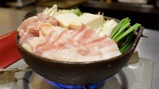Tokyo - 10,000 CALORIE MUSCLE FOOD sumo wrestlers eat every day - japan travel guide