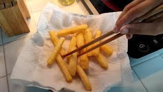 Проверка корейского рецепта: "Картофель Фри и сырный соус дома"!