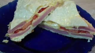 Что приготовить на завтрак? Сэндвич из лаваша с колбасой и сыром