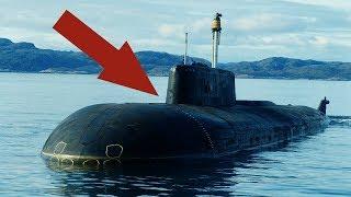 Почему подводные лодки  черного цвета и что за прямоугольники к ним крепят