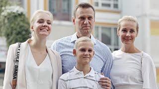 Мурашки по коже! Срочная новость о состоянии Навального: детям лучше об этом не знать: за что?