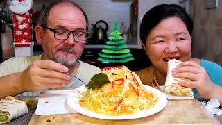 Мукбанг Шаурма и острая капуста / Наши дети едят корейские салаты?/ Mukbang Kebab and spicy cabbage