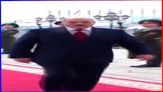 Широкий Лукашенко идёт назад и что-то говорит (Задняя походка)