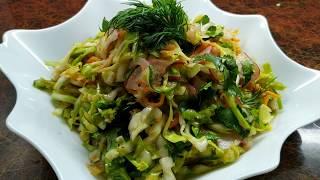 #весеннийсалат Весенний салат из молодой капусты, огурцов, редиски и моркови в корейском стиле!