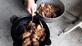 Как узбеки жарят курицу в казане/how Uzbeks fry chicken in a cauldron