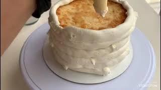 Рецепт вкусного крема для обтяжки торта от @kseny262_dolce . Читай в описании⬇️